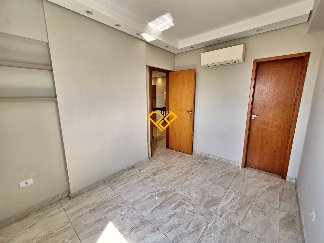 Apartamento à venda no Macuco: Dormitório 1 - suíte