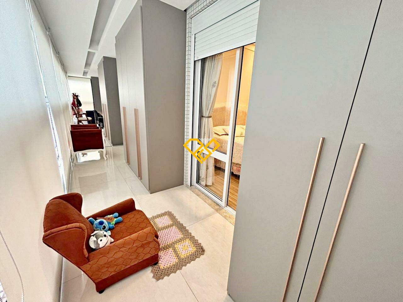 Apartamento à venda no Embaré: Varanda dos dormitórios
