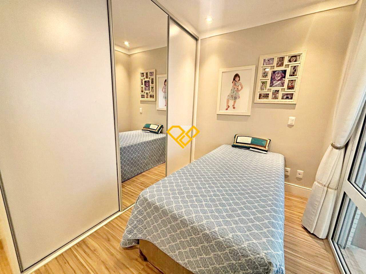 Apartamento à venda no Embaré: Suíte 2