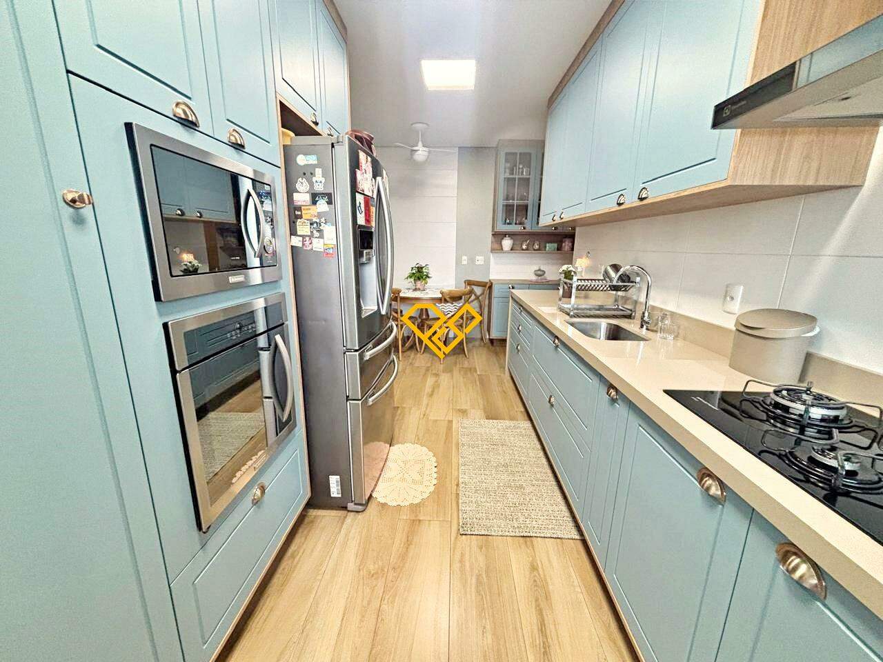 Apartamento à venda no Embaré: Cozinha
