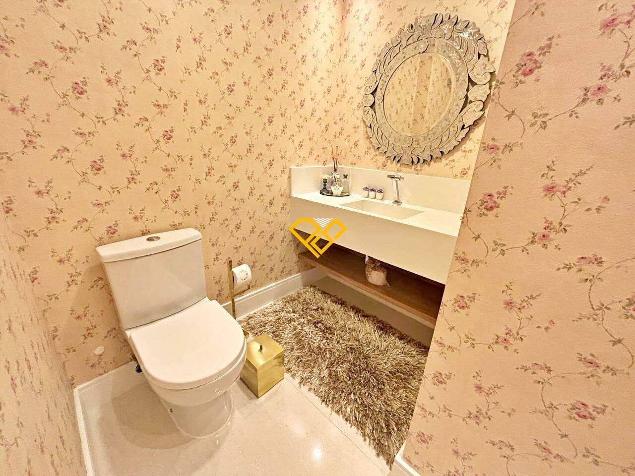 Apartamento à venda no Embaré: Lavabo