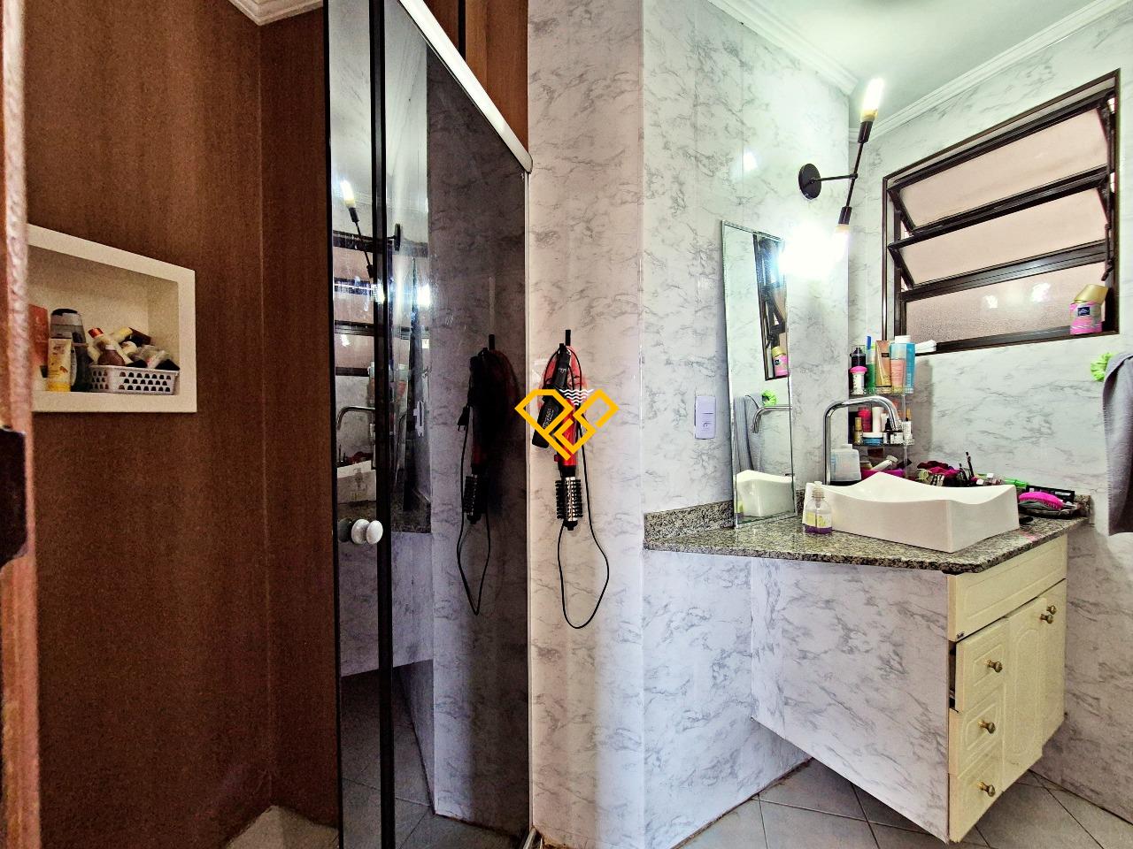 Apartamento à venda no Aparecida: Wc suíte