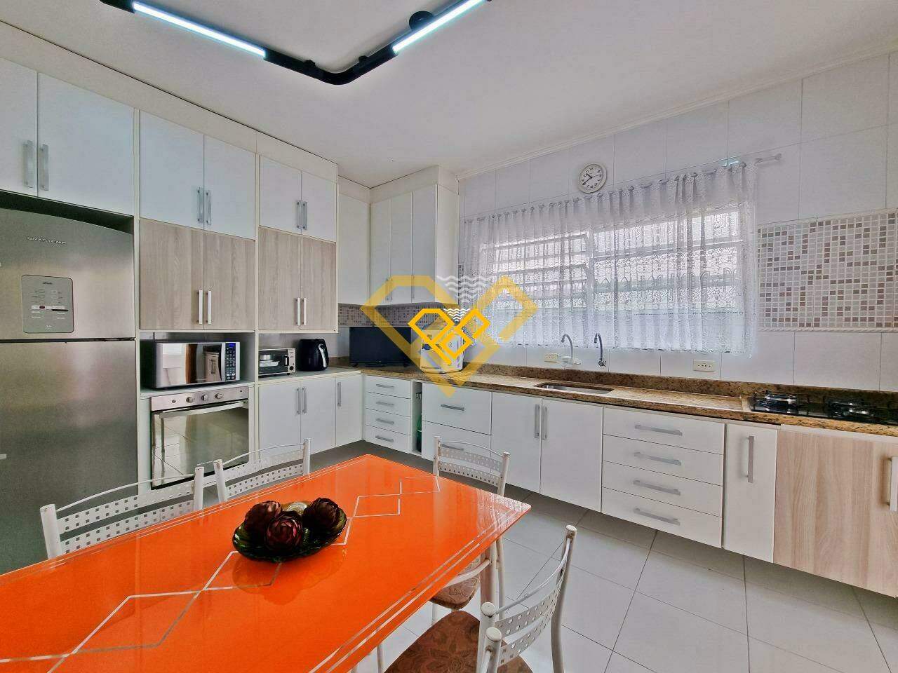 Casa à venda no Embaré: cozinha