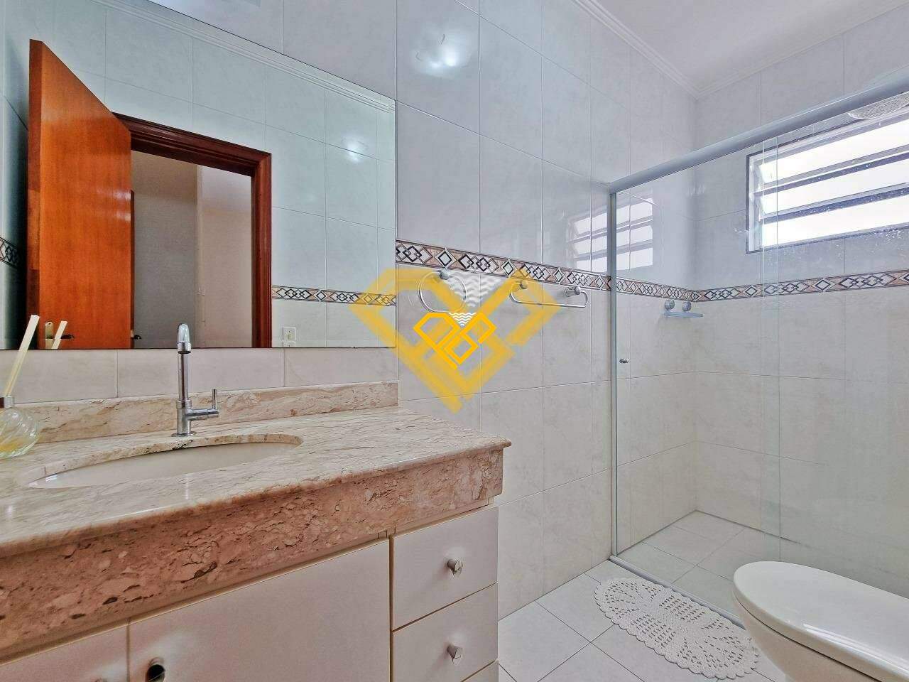 Casa à venda no Embaré: wc suíte 1