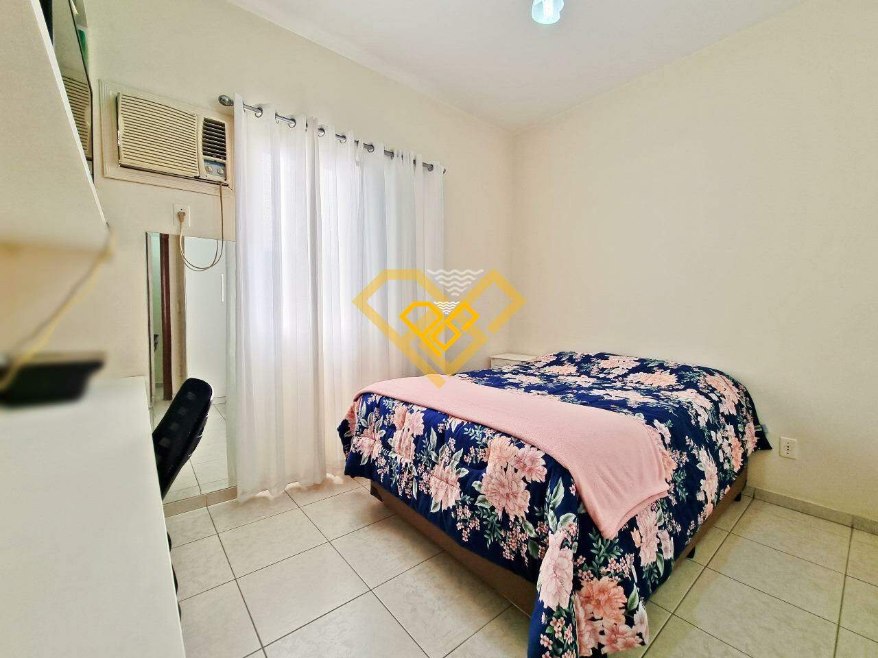 Casa à venda no Embaré: suíte 1