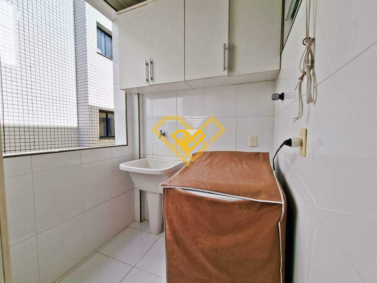 Casa à venda no Embaré: área de serviço