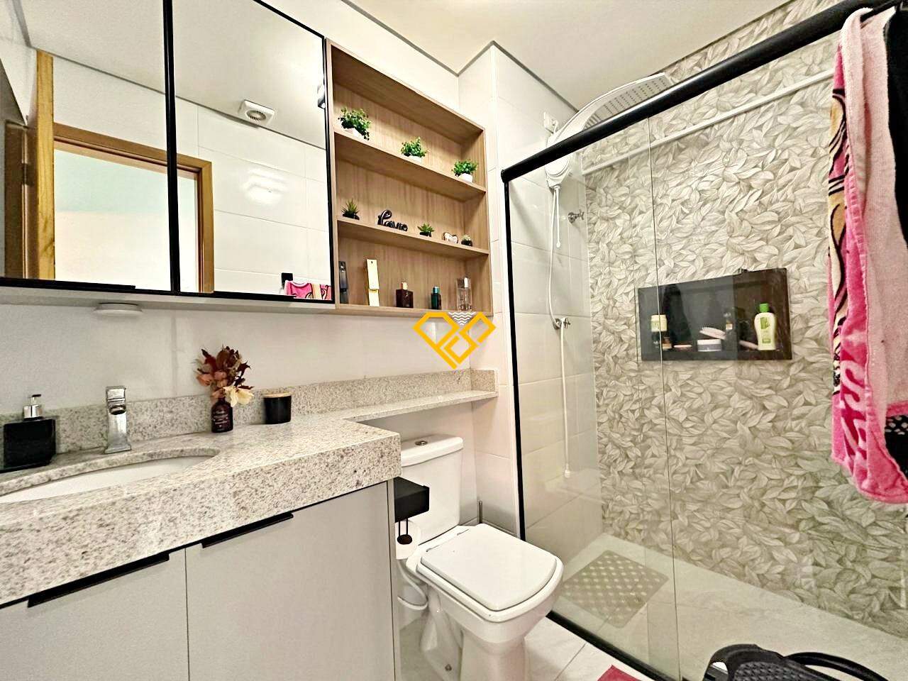 Apartamento à venda no Macuco: Wc social