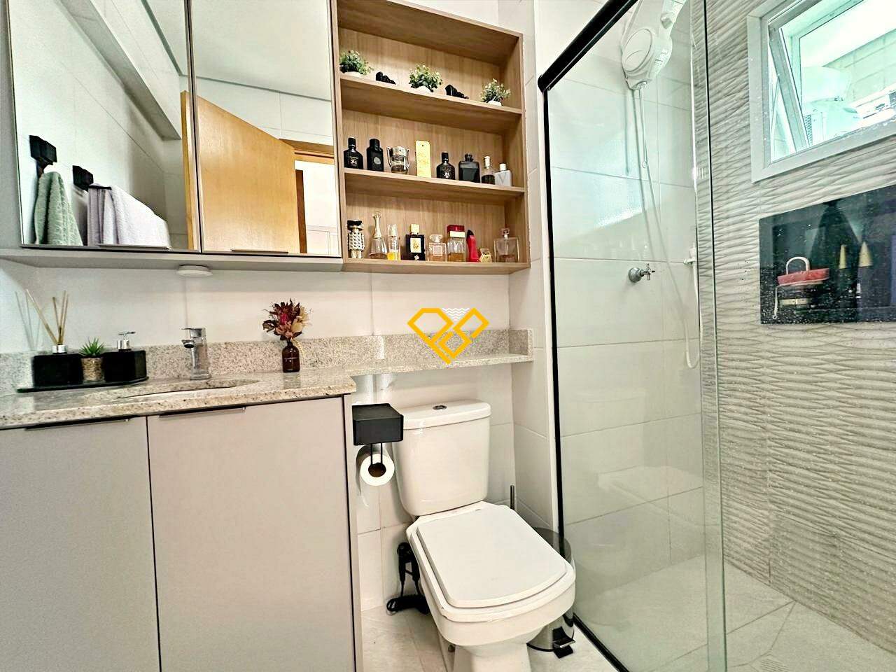 Apartamento à venda no Macuco: Wc suíte