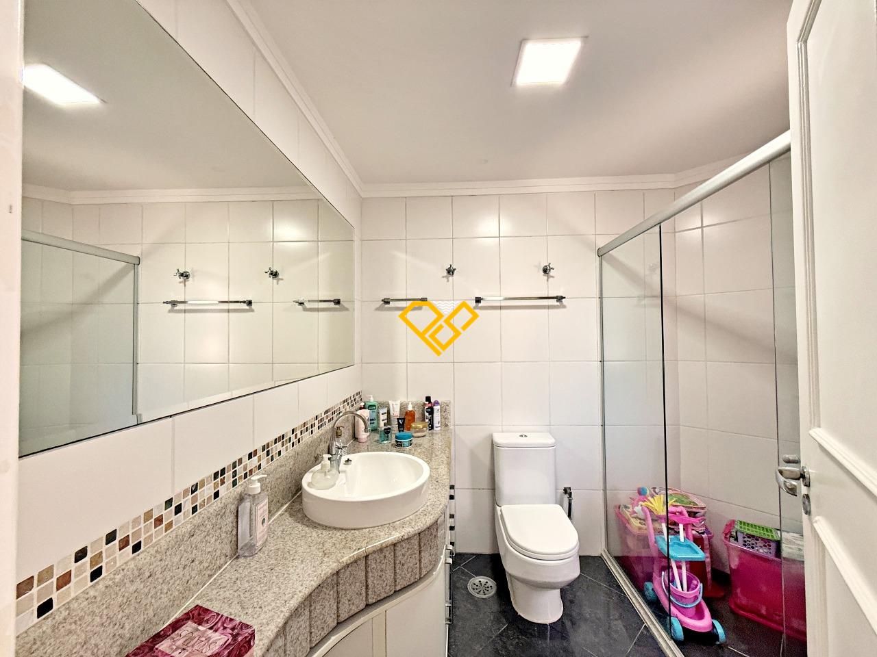 Apartamento à venda no Gonzaga: Wc suíte master