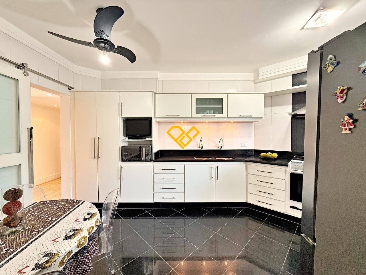 Apartamento à venda no Gonzaga: Cozinha