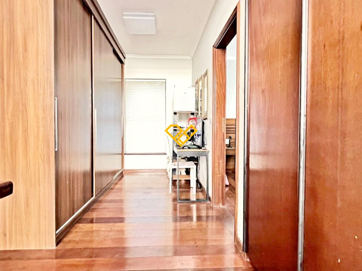 Sobrado à venda no José Menino: