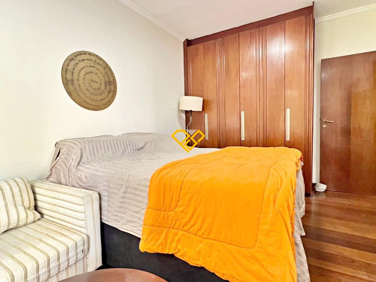 Sobrado à venda no José Menino: