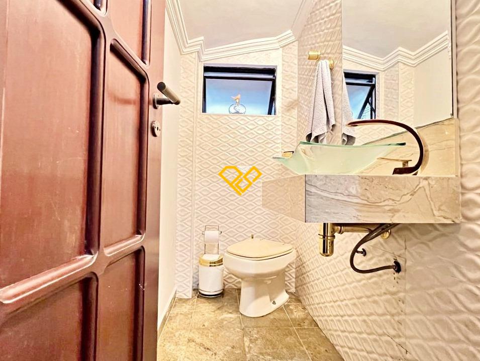 Sobrado à venda no José Menino: