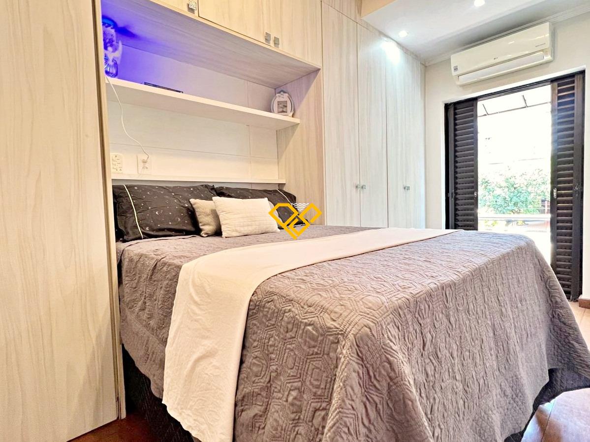 Sobrado à venda no José Menino: