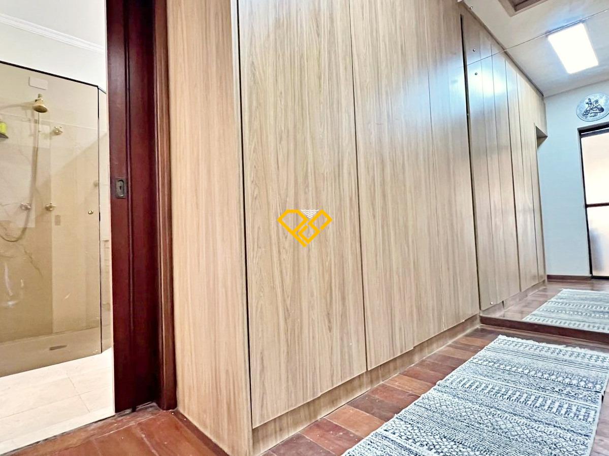 Sobrado à venda no José Menino: