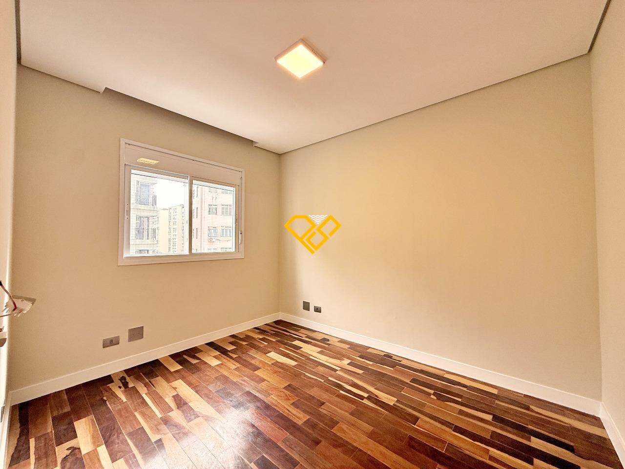 Apartamento à venda no Gonzaga: Dependência