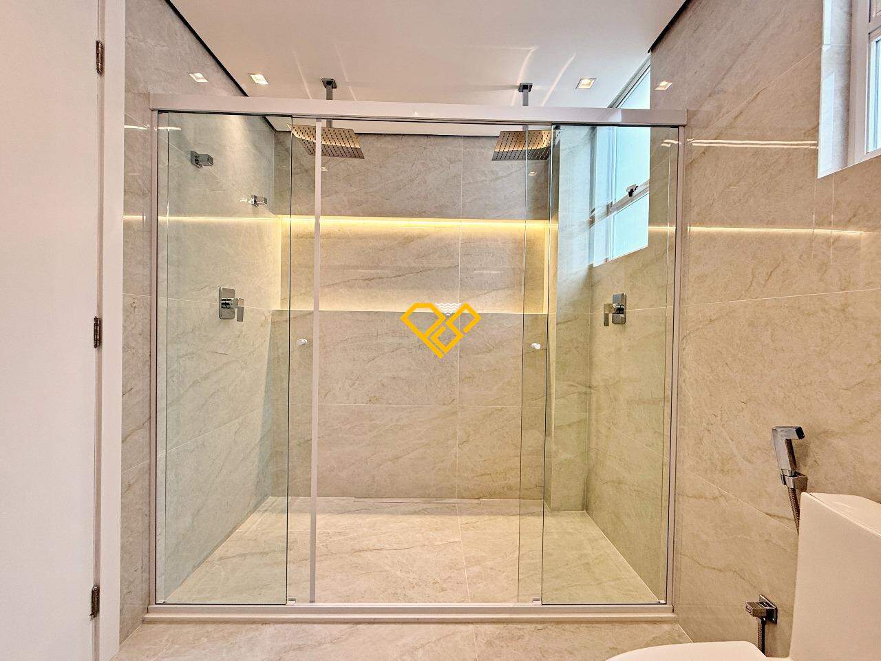 Apartamento à venda no Gonzaga: Wc suíte 1 master