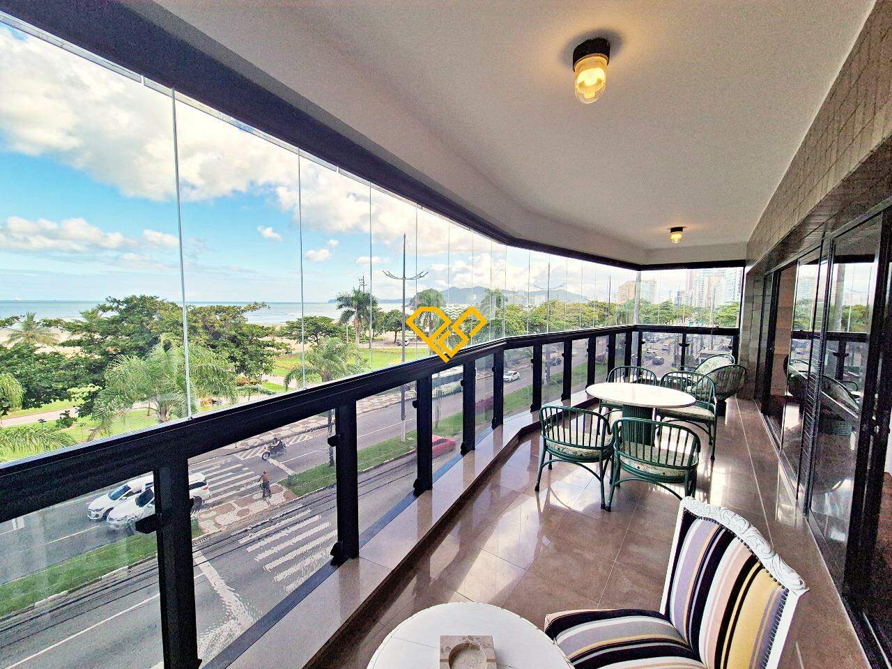 Apartamento à venda no Gonzaga: Varanda