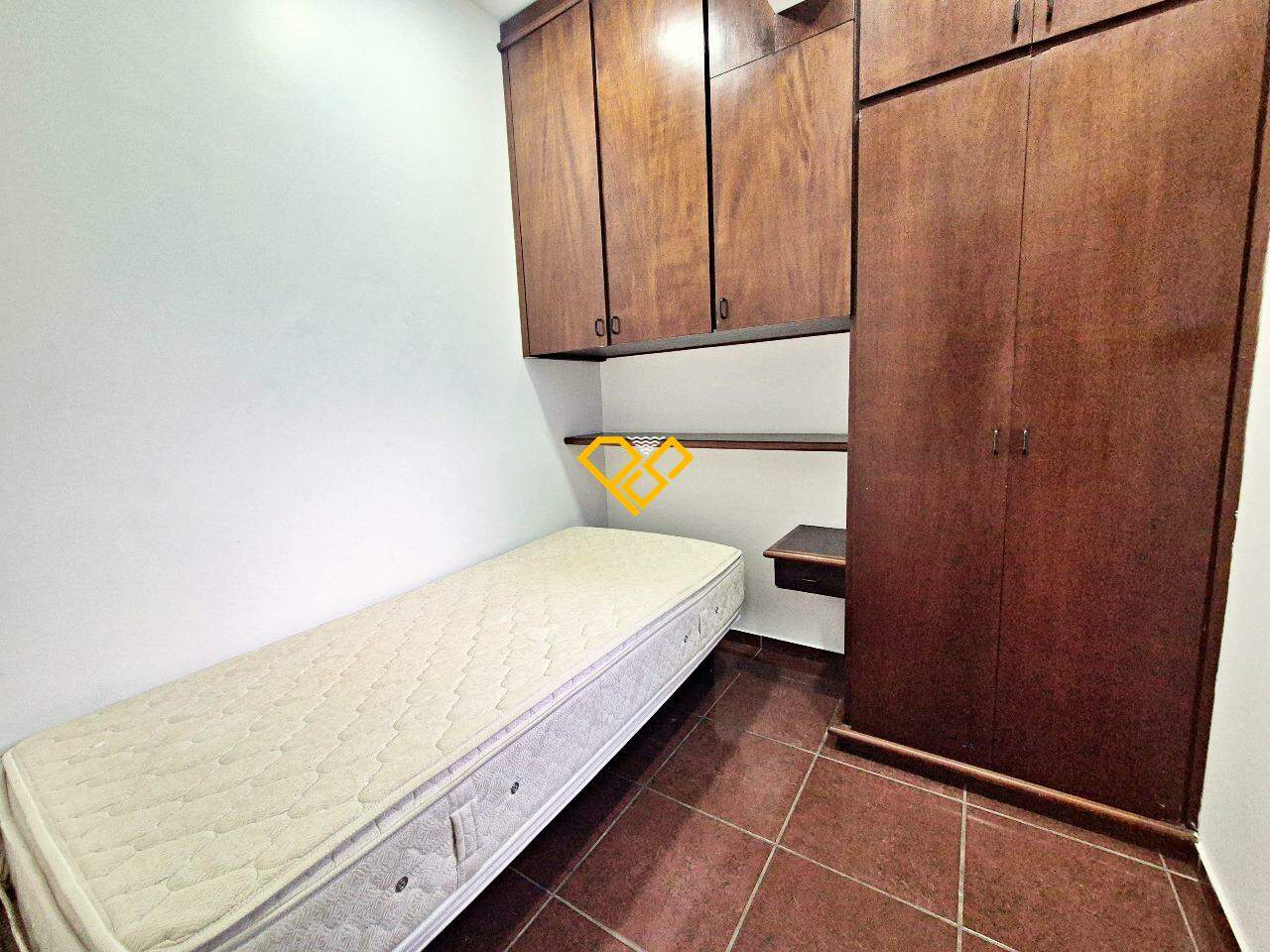 Apartamento à venda no Gonzaga: Dependência