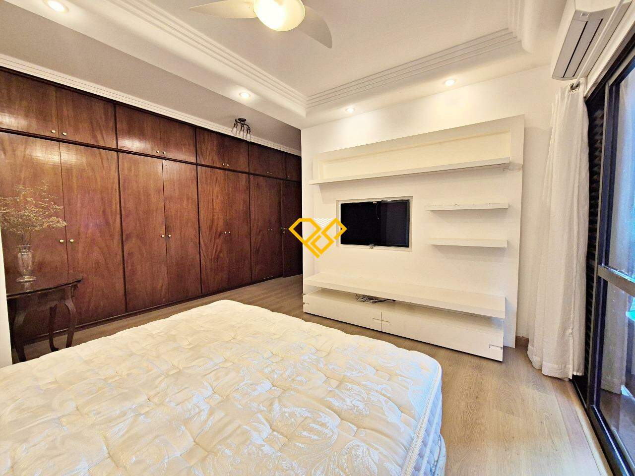 Apartamento à venda no Gonzaga: Suíte 1