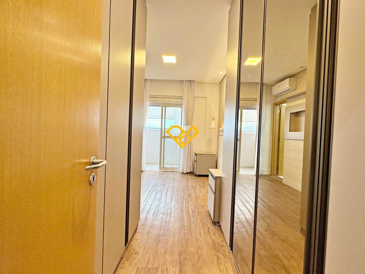 Apartamento à venda no Campo Grande: Suíte 1