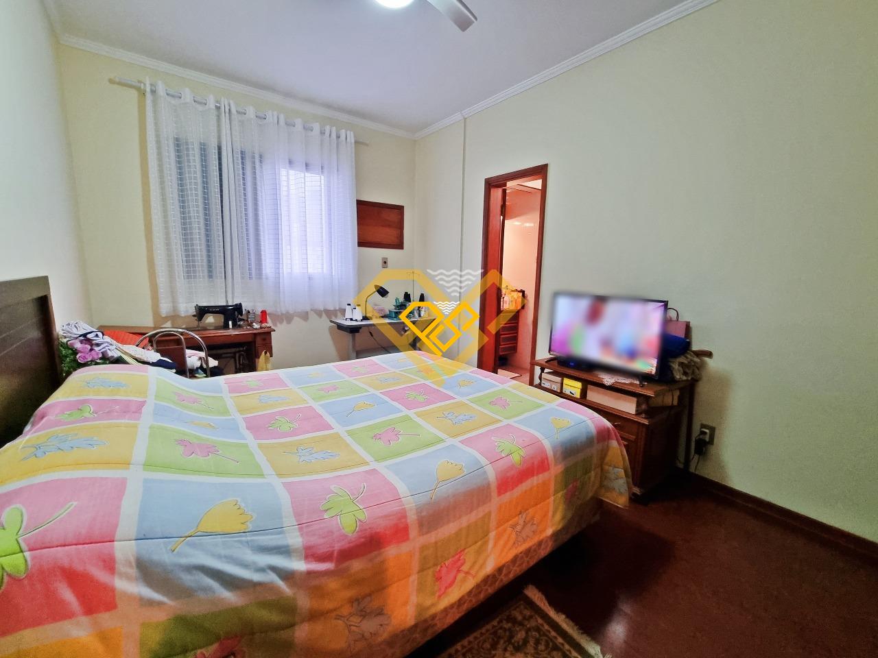 Apartamento à venda no Ponta da Praia: Quarto