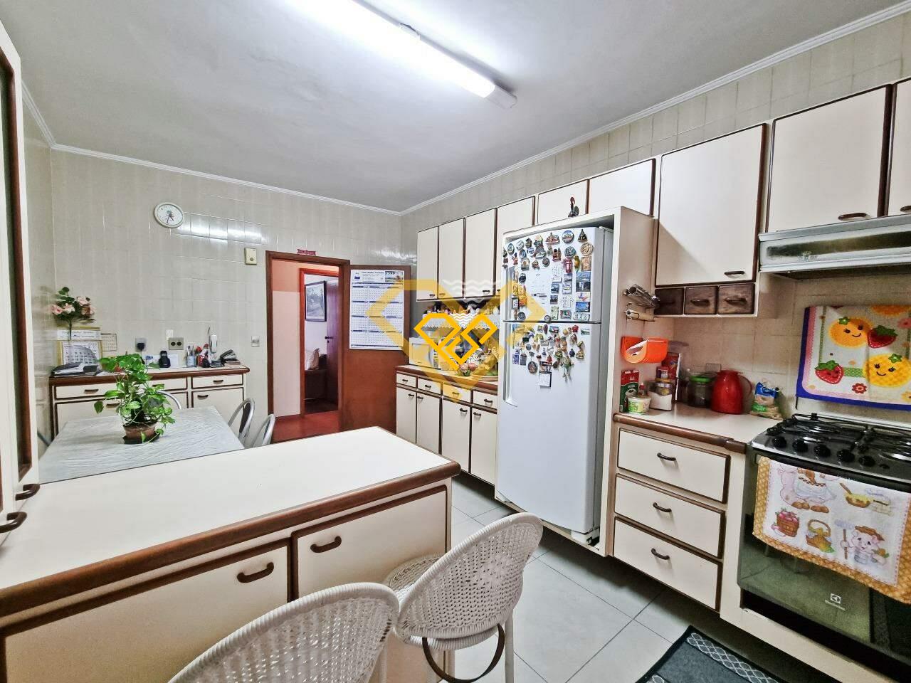Apartamento à venda no Ponta da Praia: Cozinha