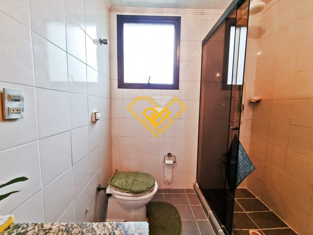 Apartamento à venda no Ponta da Praia: WC suíte