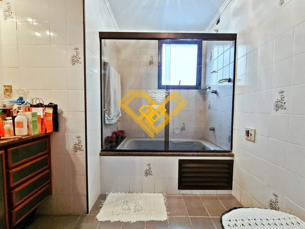 Apartamento à venda no Ponta da Praia: WC suíte