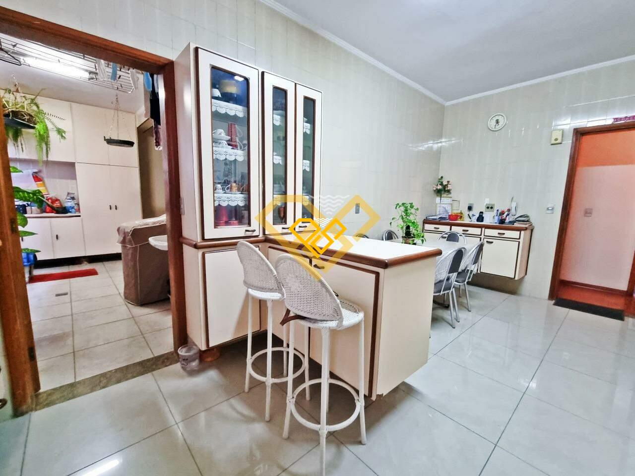 Apartamento à venda no Ponta da Praia: Cozinha