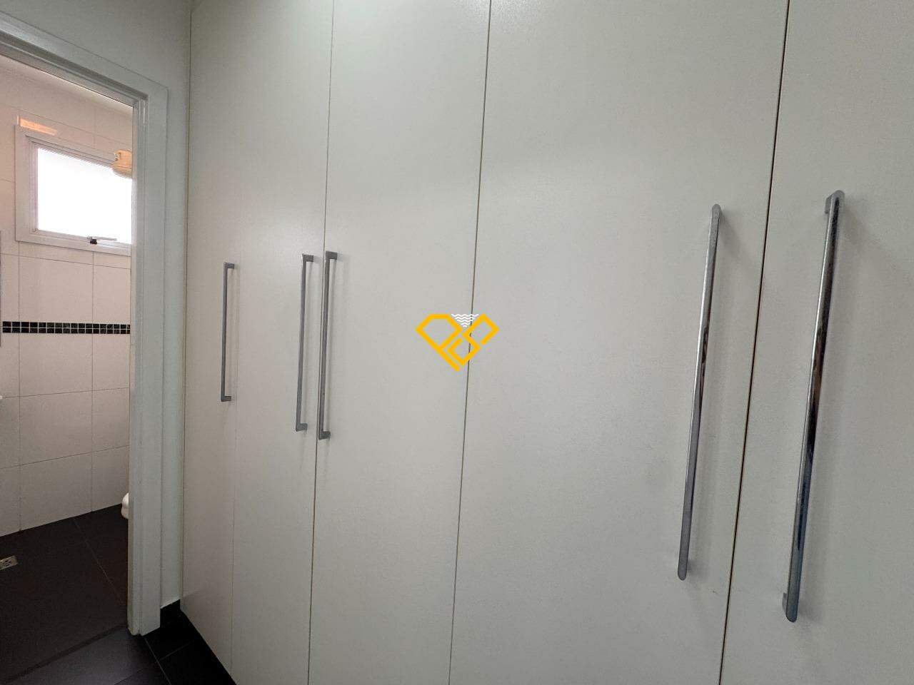 Apartamento à venda no Embaré: Servico