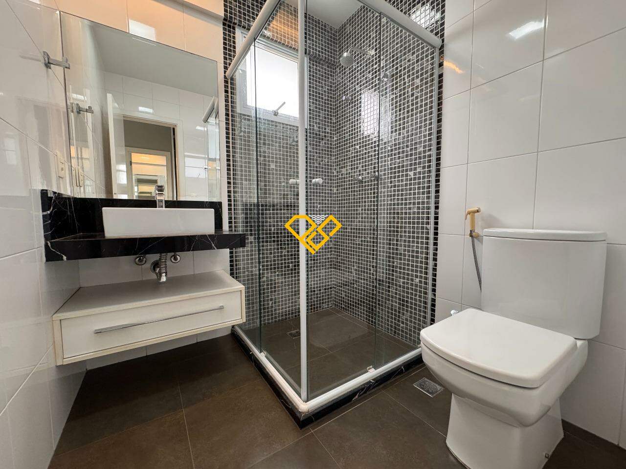 Apartamento à venda no Embaré: Wc suite 2