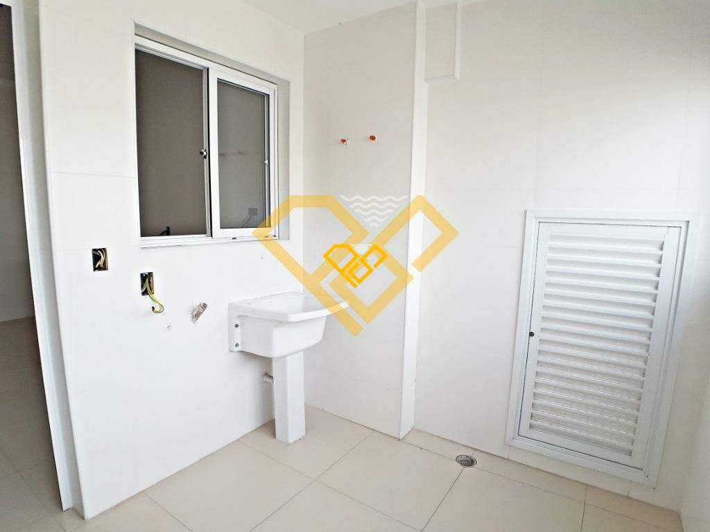 Apartamento à venda no Embaré: Área serviço