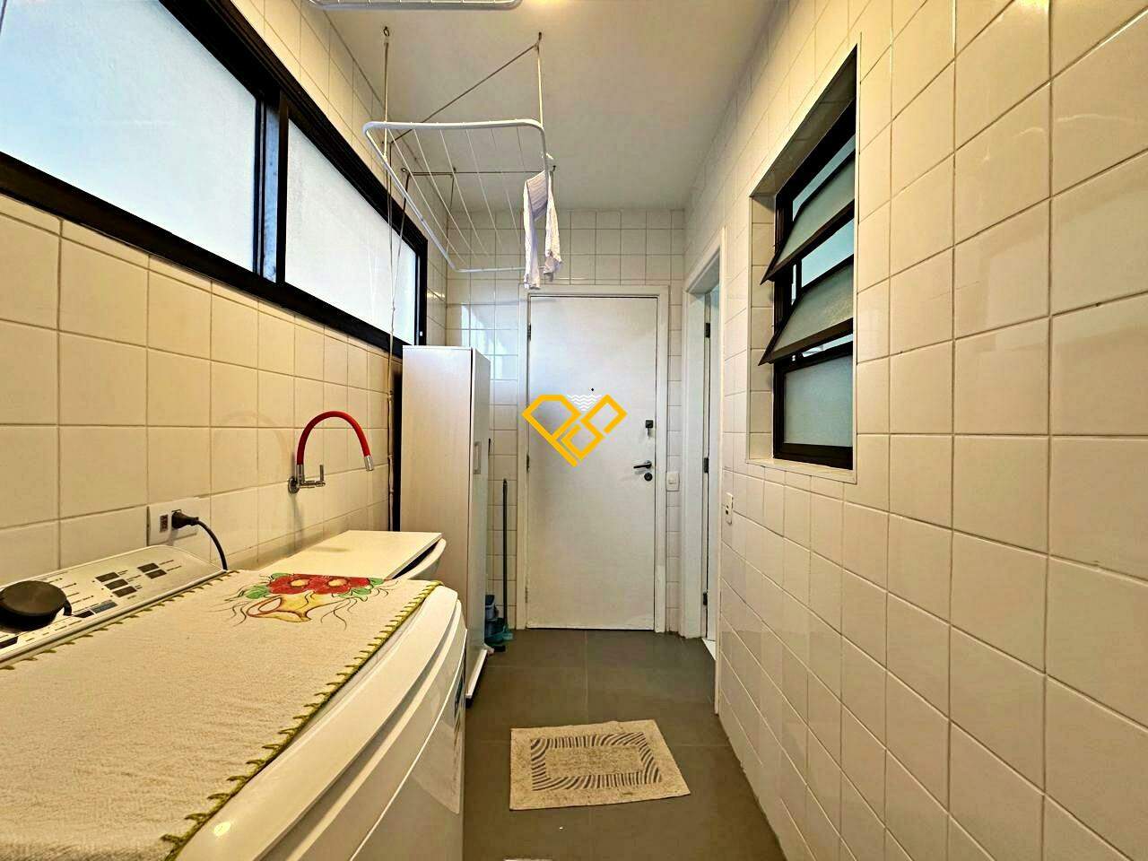 Apartamento à venda no Gonzaga: Área de serviço