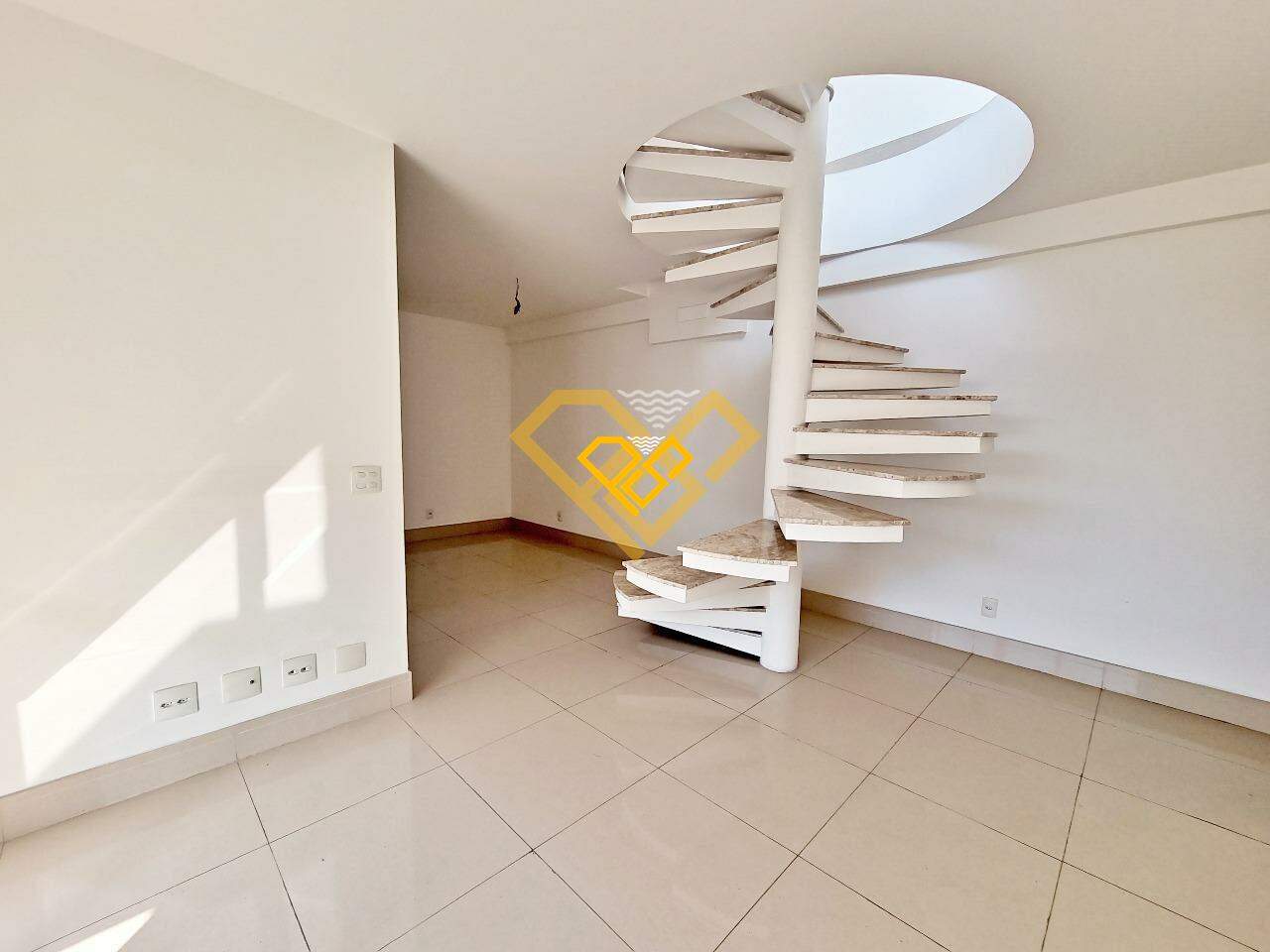 Cobertura à venda no Pompéia: sala
