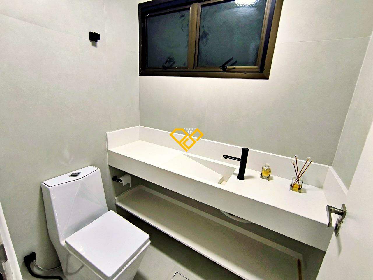 Apartamento à venda no Aparecida: Lavabo
