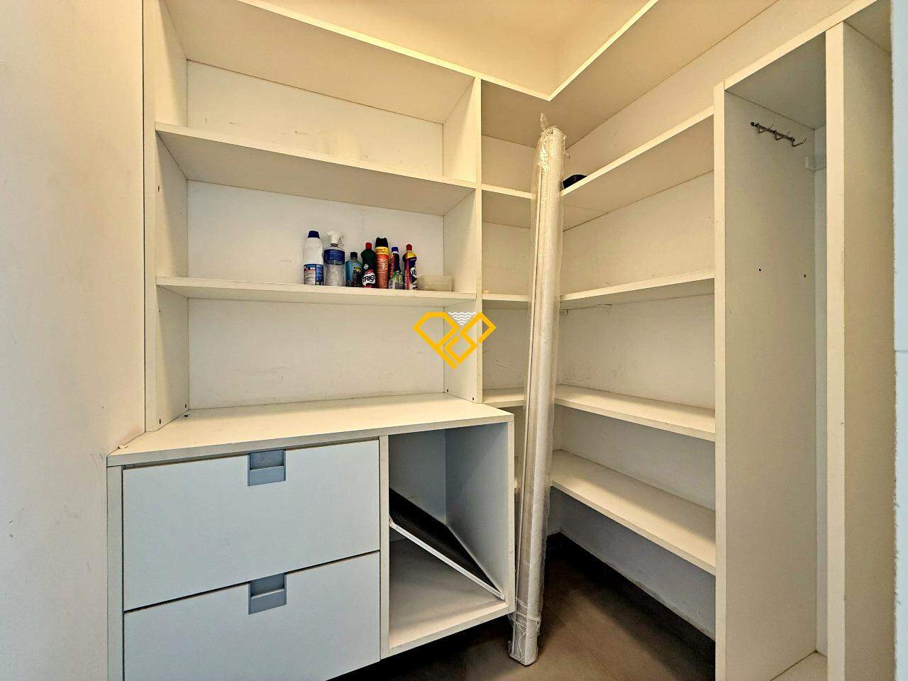 Apartamento à venda no Boqueirão: Dependência