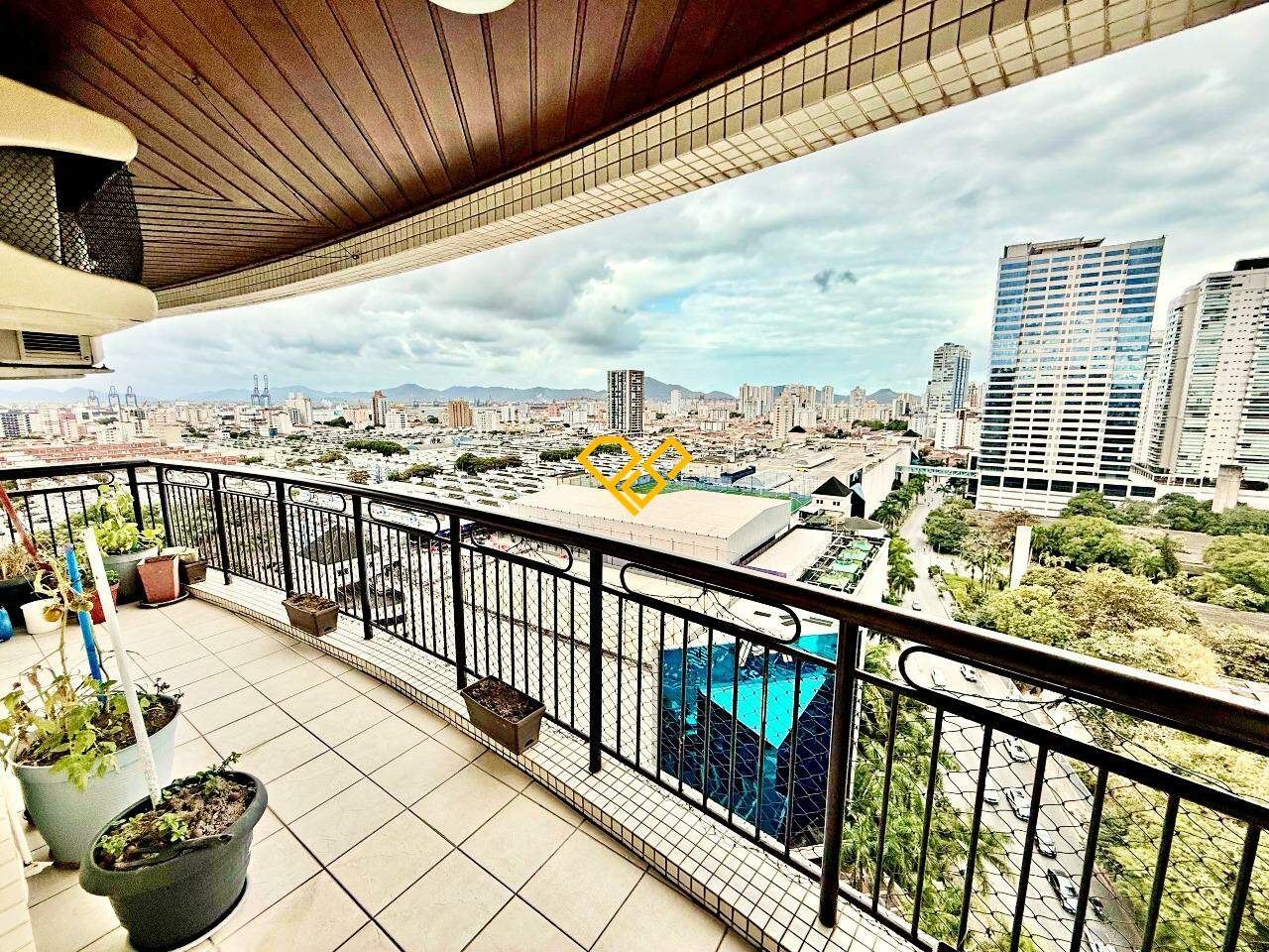 Apartamento à venda no Aparecida: Varanda
