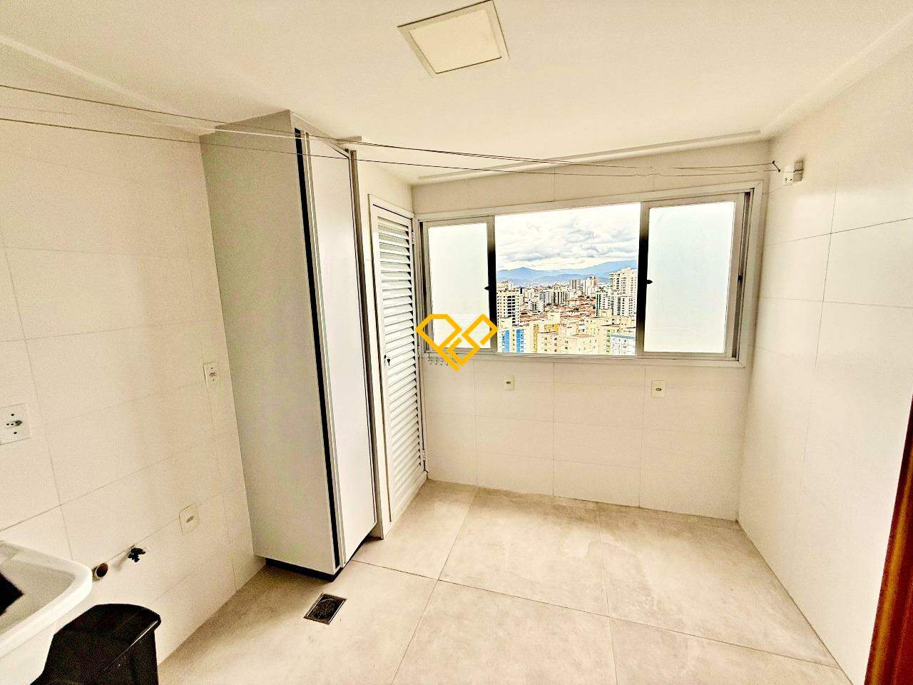Apartamento à venda no Aparecida: Área de serviço