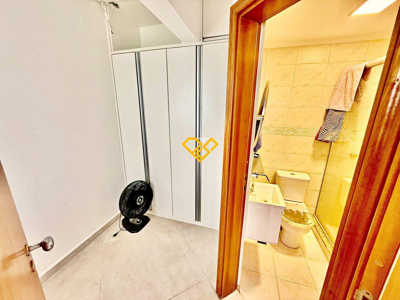 Apartamento à venda no Aparecida: Dependência