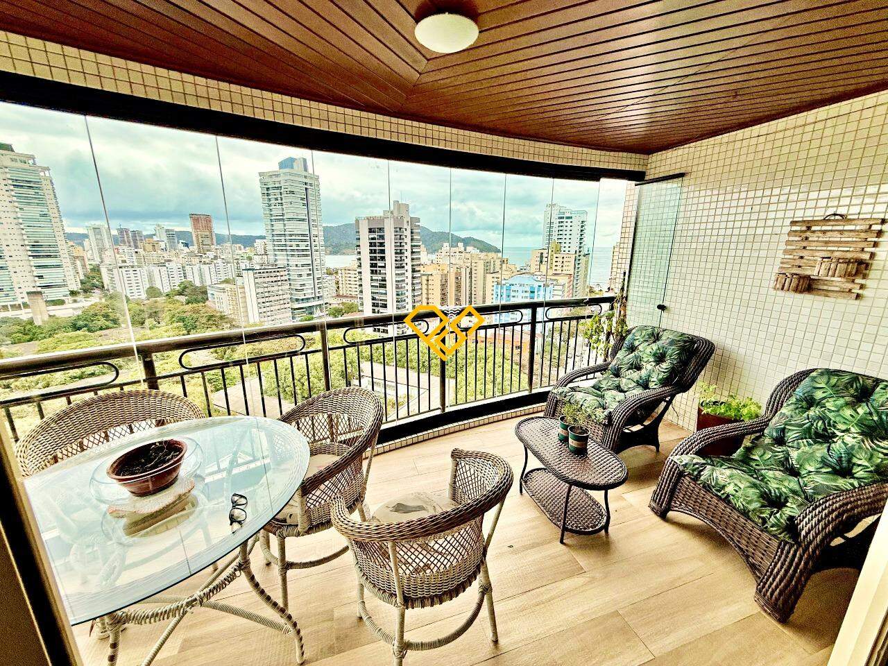 Apartamento à venda no Aparecida: Varanda da sala