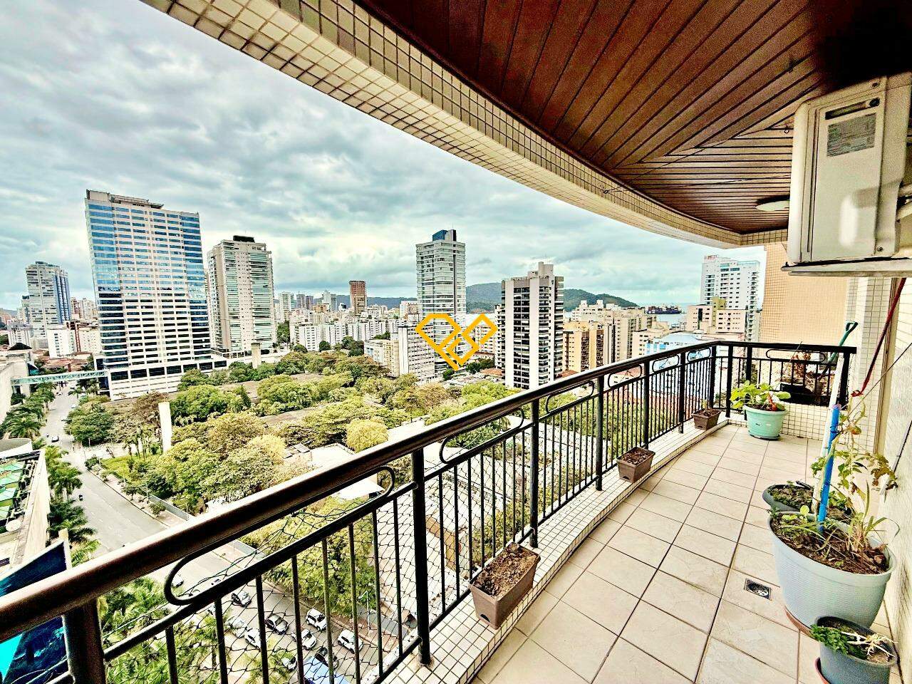 Apartamento à venda no Aparecida: Varanda