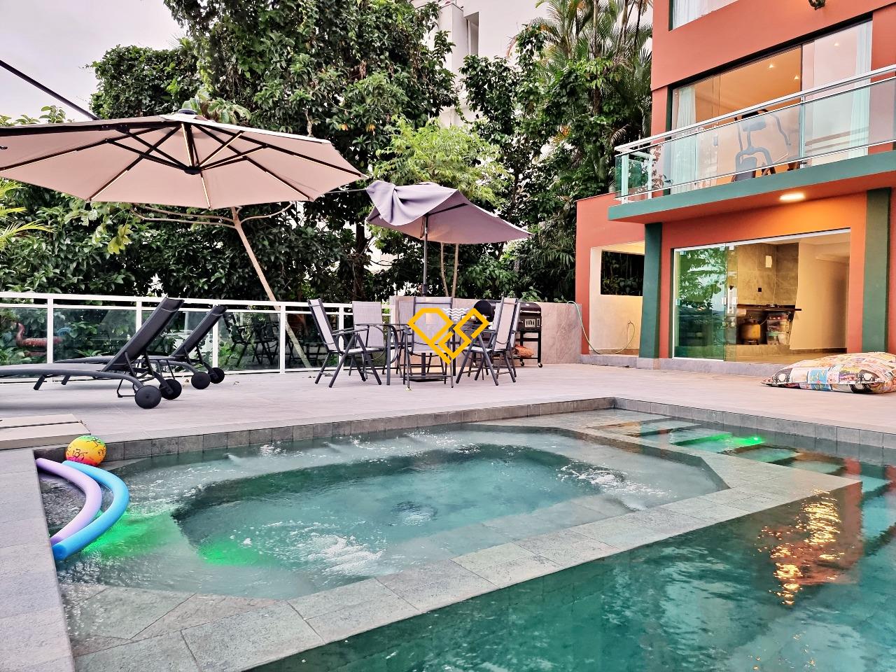 Casa à venda no Santa Terezinha: 