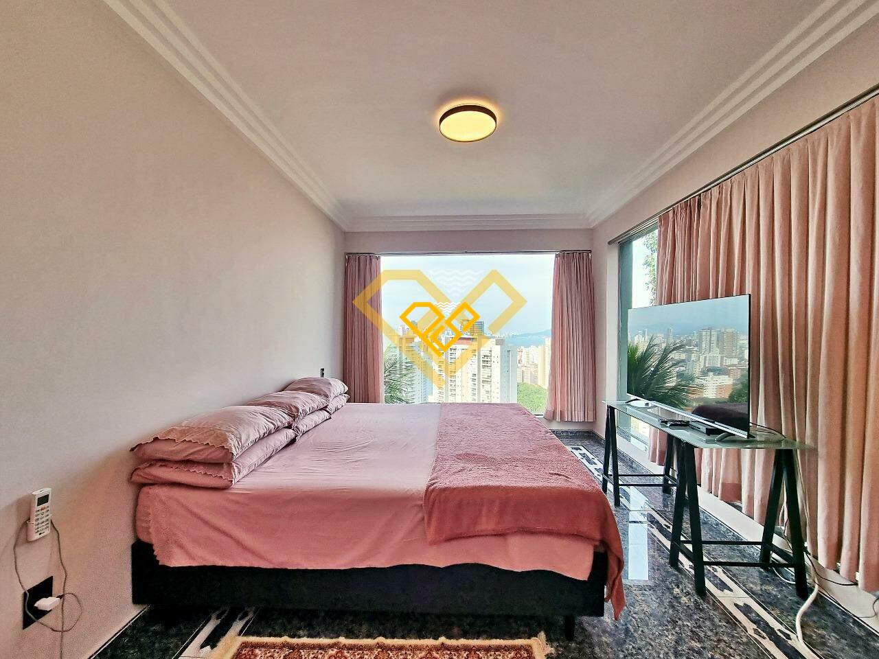 Casa à venda no Santa Terezinha: Suíte 1