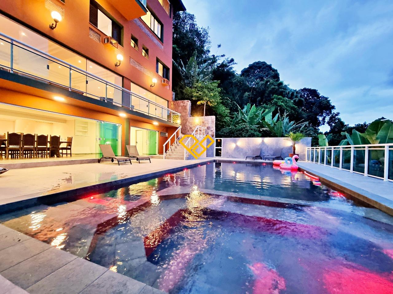 Casa à venda no Santa Terezinha: 