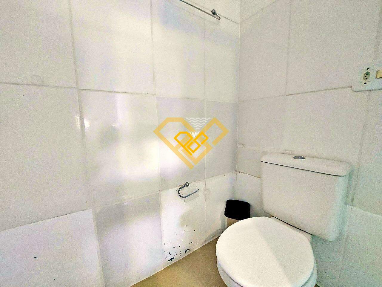 Apartamento à venda no Embaré: lavabo