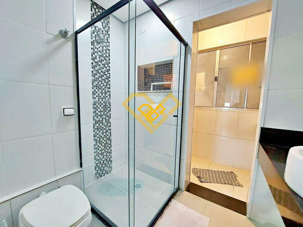 Apartamento à venda no Embaré: wc