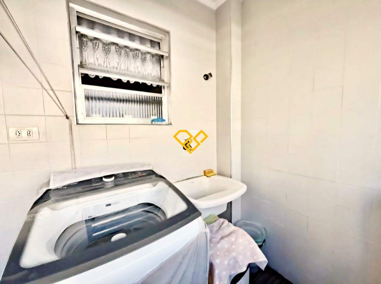Apartamento à venda no Ponta da Praia: Área de serviço