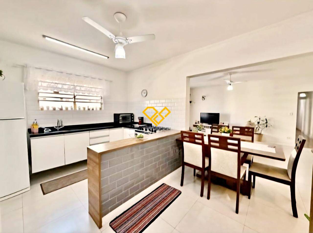 Apartamento à venda no Ponta da Praia: Cozinha
