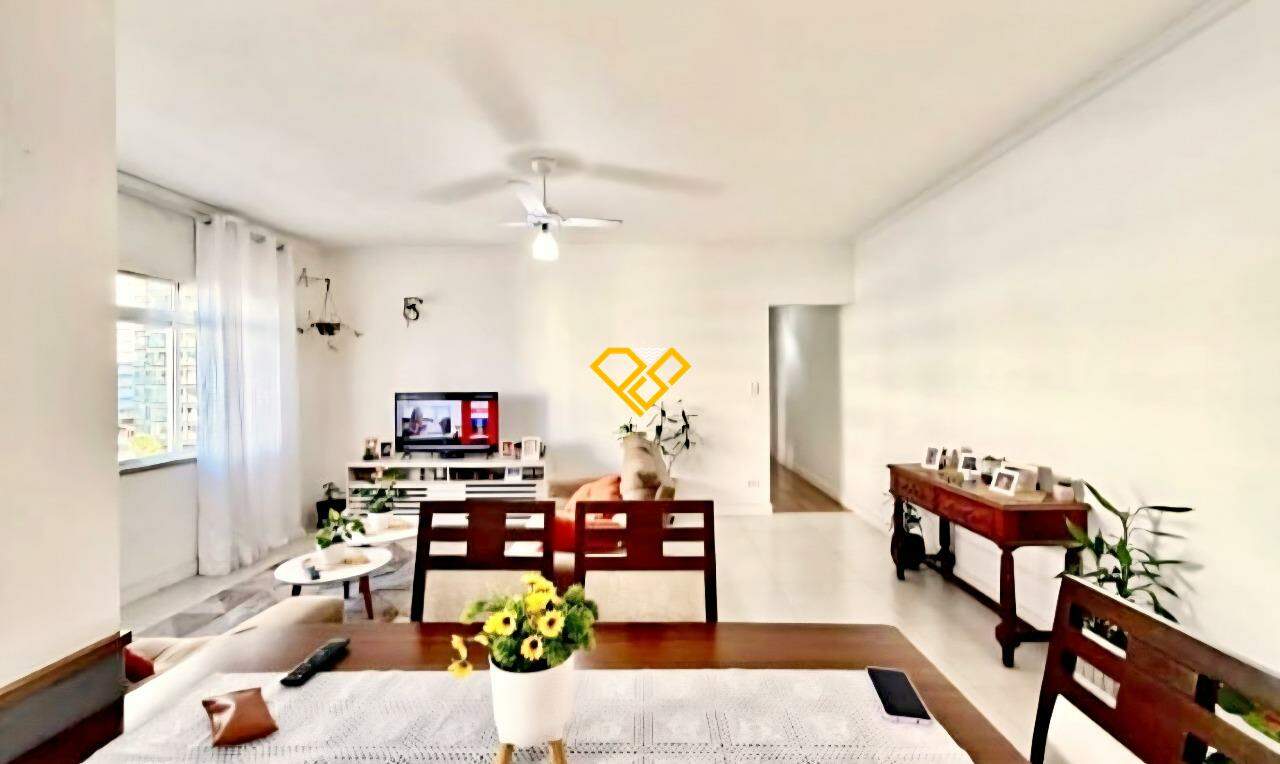 Apartamento à venda no Ponta da Praia: Sala